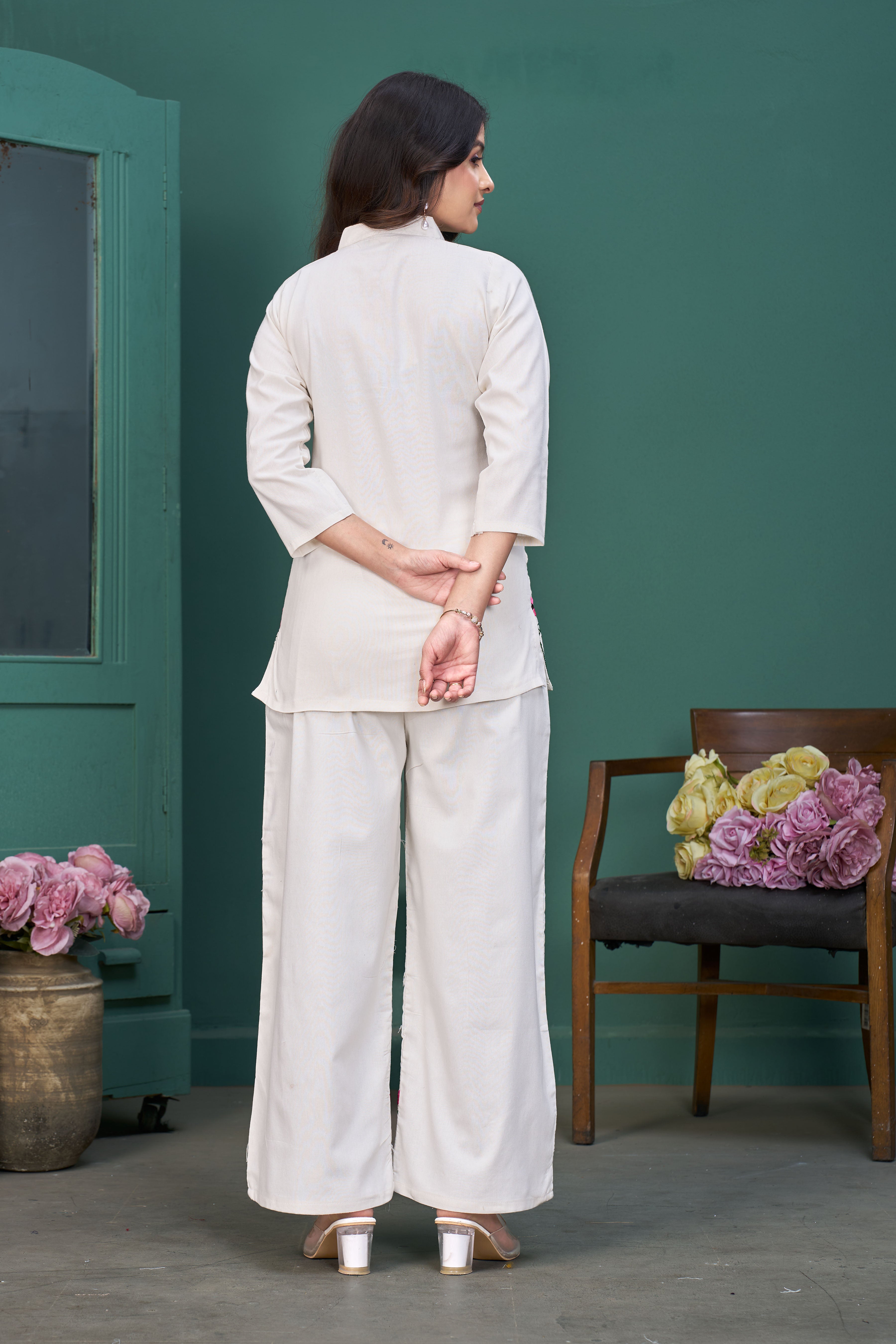 Women’s Off-White Embroidered Cotton Co-Ord Set